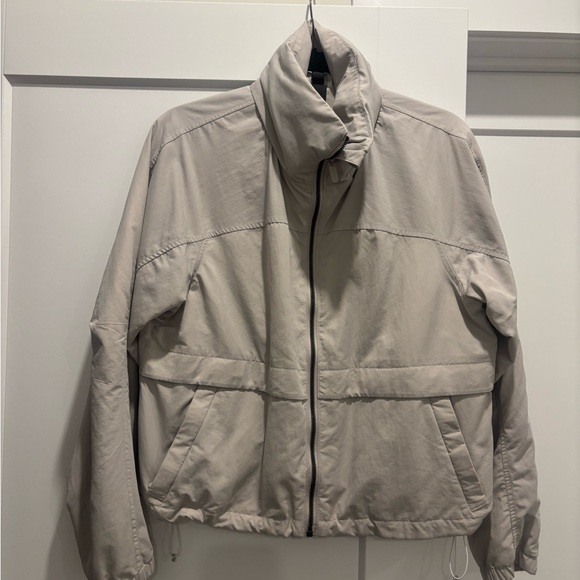 Lululemon Effortless Jacket - Picture 10 of 13